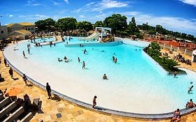 Lacqua diRoma - Serviço de Hotelaria